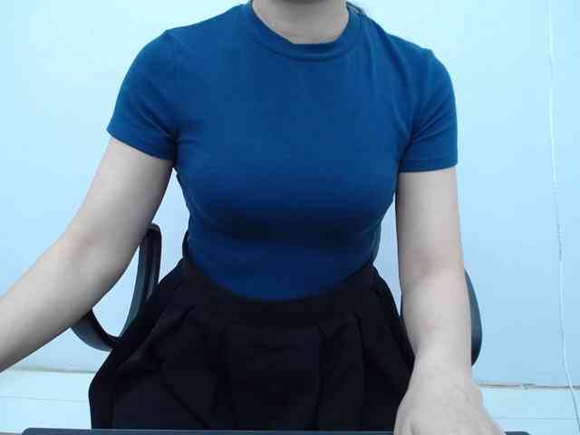 Model: Lady-Young