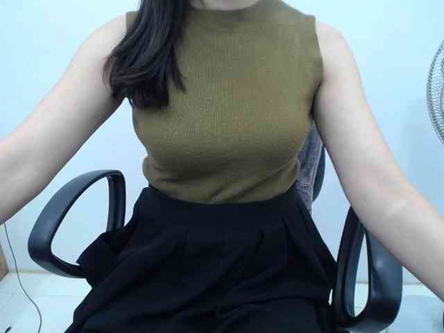 Model: Lady-Young
