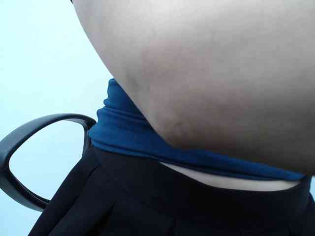Lady-Young webcam
