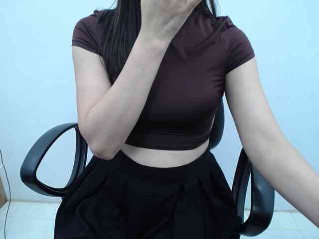 Lady-Young webcam