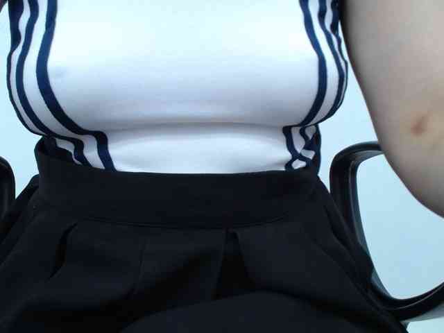 Lady-Young webcam