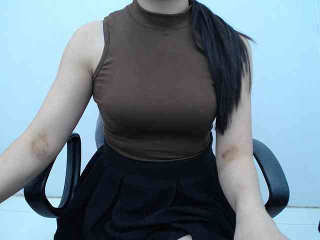 live sex web Lady-Young