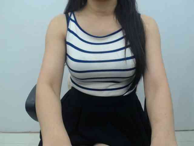 Model: Lady-Young