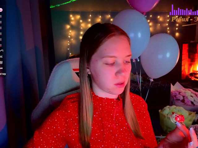 Lilith-girls-party live cam preview
