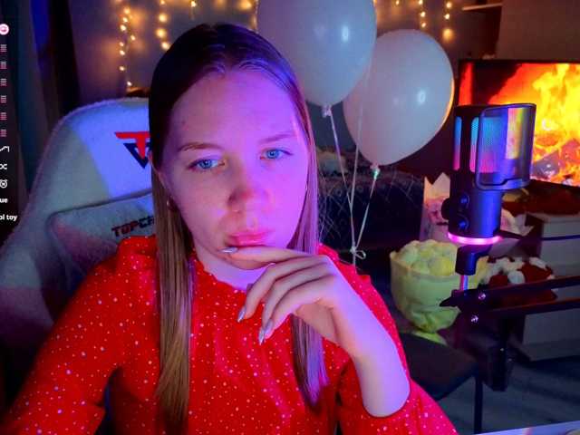 Lilith-girls-party live cam preview