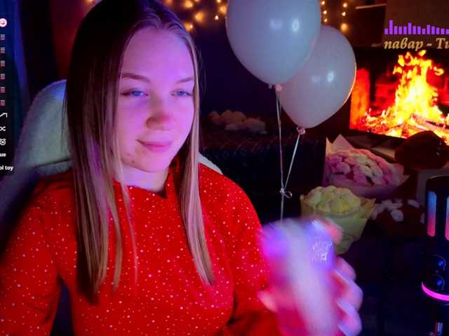 Lilith-girls-party live cam preview