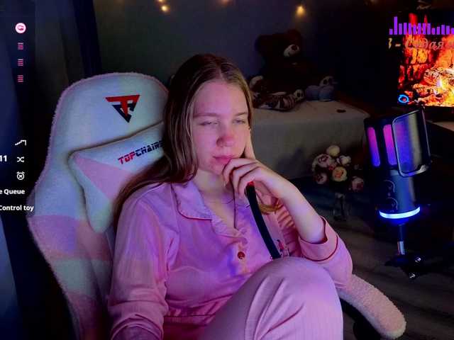 Lilith-girls-party