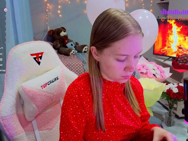 Lilith-girls-party live cam preview