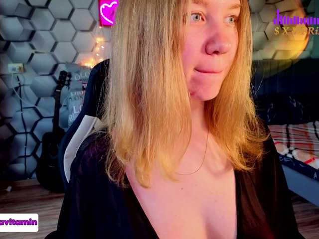 Vita-min-4ik live cam on BongaCams