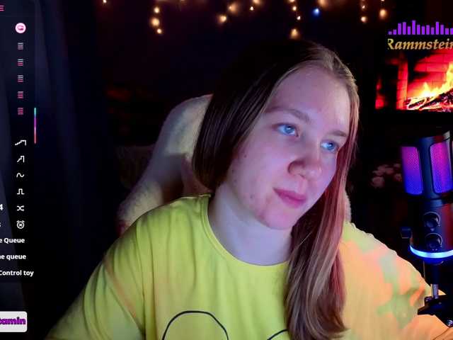Vita-min-4ik live cam on BongaCams