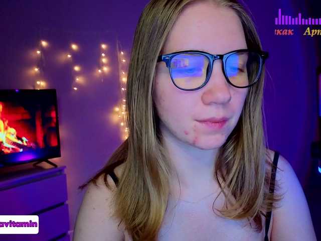 Vita-min-4ik live webcam show