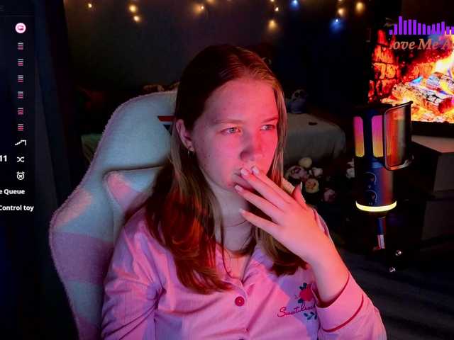 Lilith-girls-party webcam