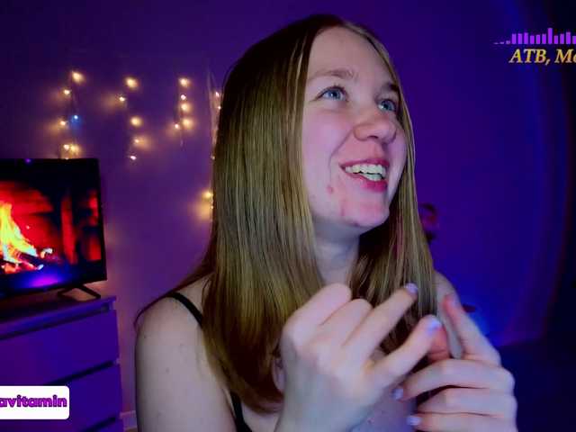 Vita-min-4ik live webcam show