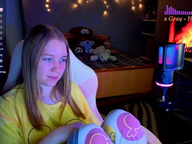 Lilith-girls-party live cam on BongaCams
