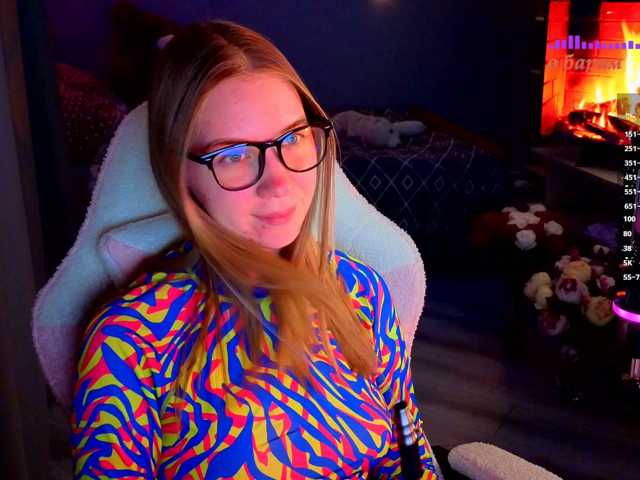 Lilith-girls-party live cam preview