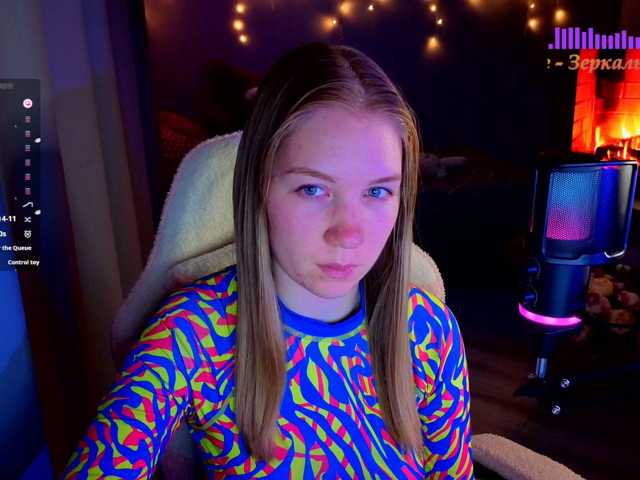 Lilith-girls-party live cam preview