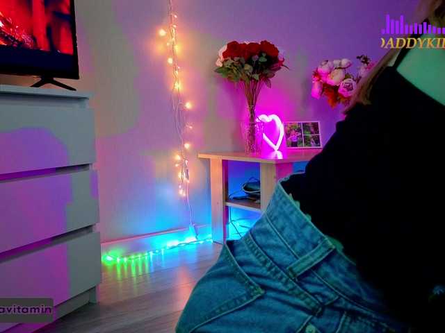 Vita-min-4ik live cam on BongaCams