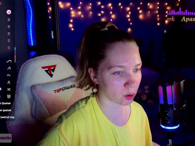 Vita-min-4ik live cam on BongaCams