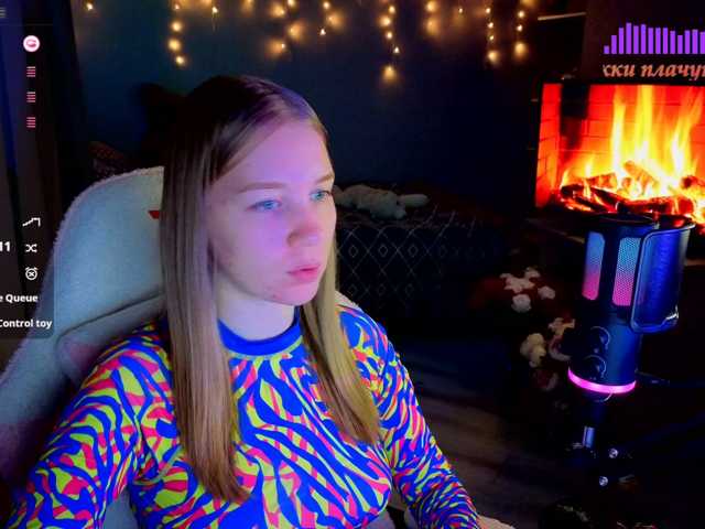 Lilith-girls-party live cam preview