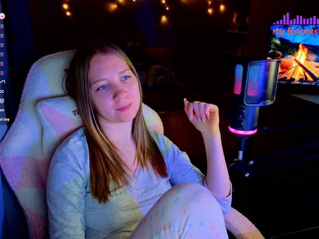 Lilith-girls-party live cam on BongaCams