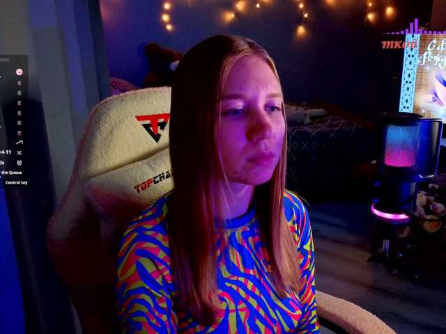 Lilith-girls-party live cam preview