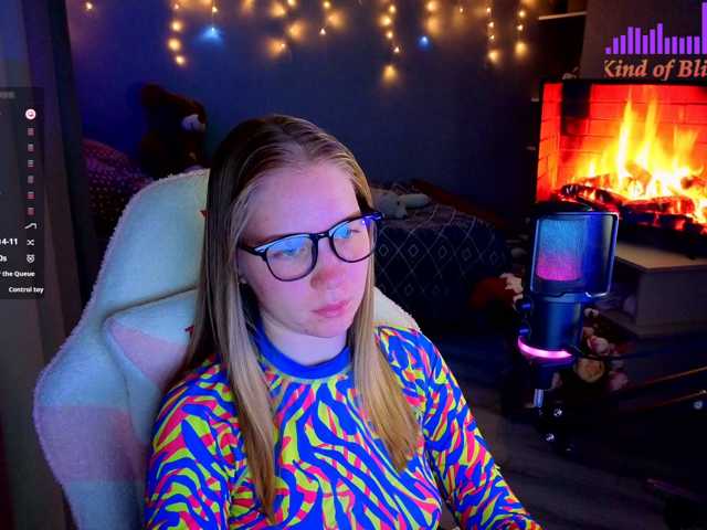 Lilith-girls-party live cam preview