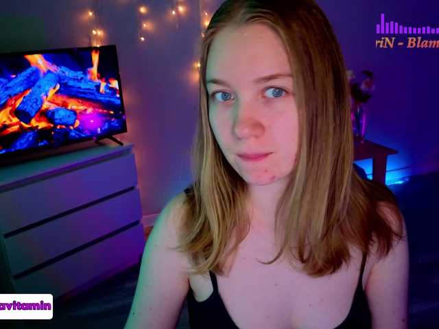 Vita-min-4ik live cam on BongaCams