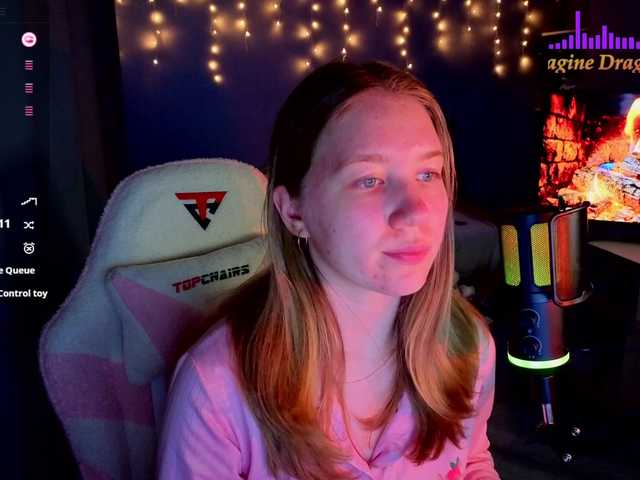 Lilith-girls-party live cam on BongaCams
