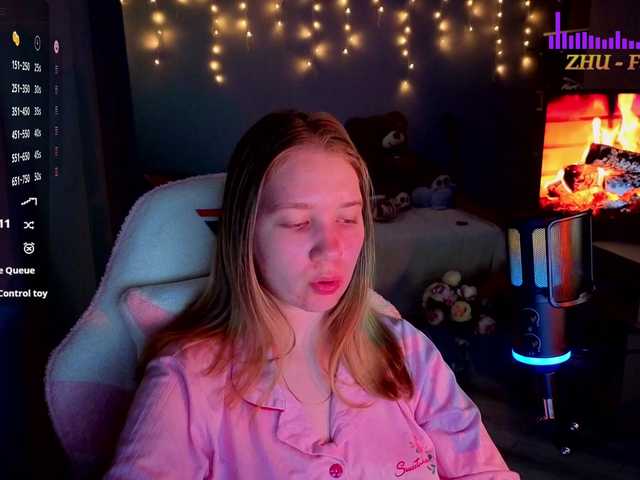 Lilith-girls-party live cam on BongaCams