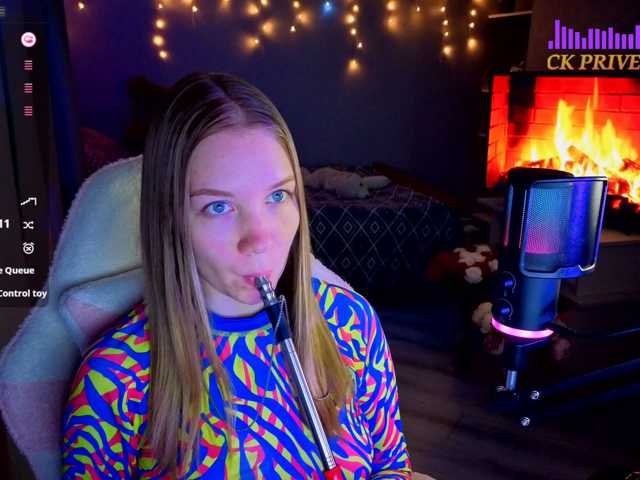 Lilith-girls-party live cam preview