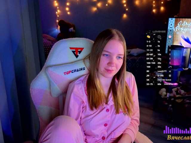 Lilith-girls-party, en vivo ahora en BongaCams