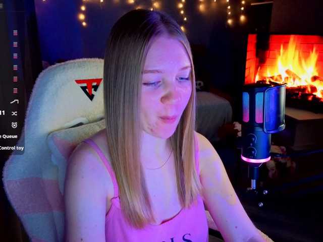 Lilith-girls-party live cam on BongaCams