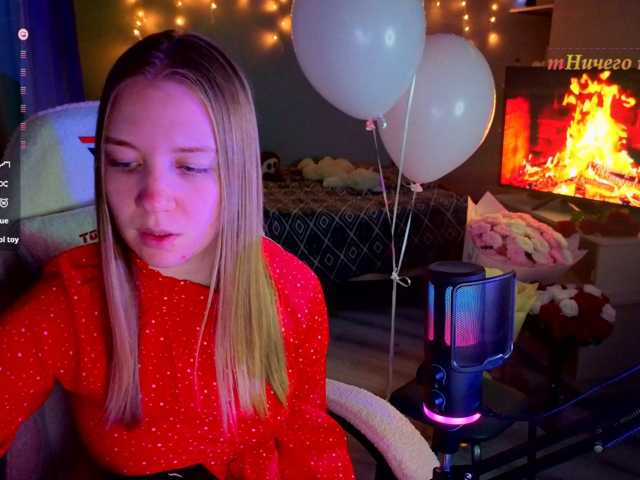Lilith-girls-party live cam preview
