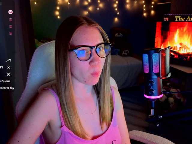 Lilith-girls-party live cam on BongaCams