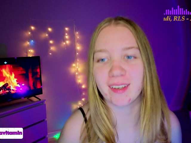 Vita-min-4ik live cam on BongaCams