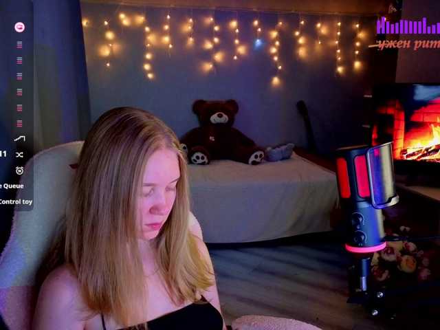 Lilith-girls-party live cam on BongaCams