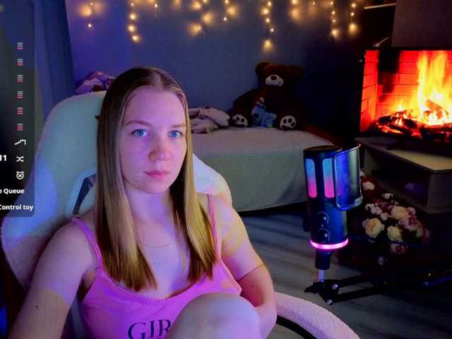 Lilith-girls-party, live now on BongaCams