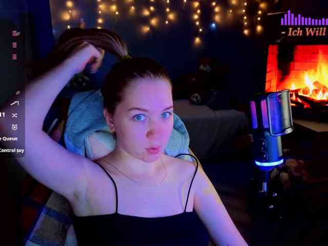 Lilith-girls-party webcam