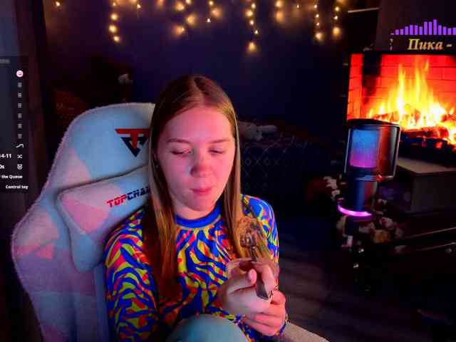Lilith-girls-party webcam
