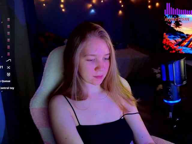 Lilith-girls-party webcam