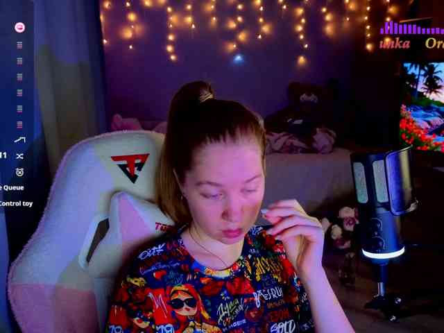 Lilith-girls-party webcam