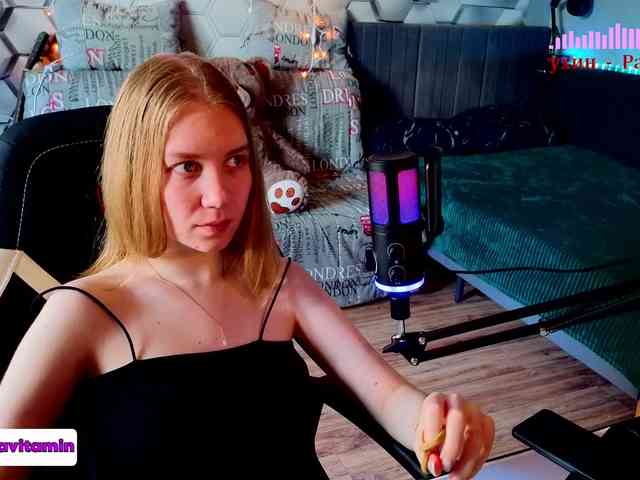 Vita-min-4ik Live Webcam on BongaCams