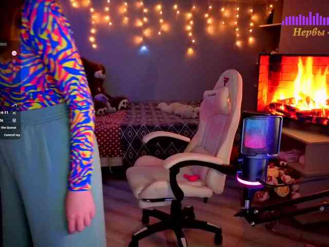 Lilith-girls-party webcam