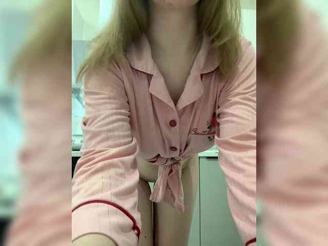 Vita-min-4ik Live Webcam on BongaCams