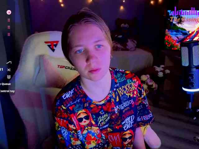 Lilith-girls-party webcam