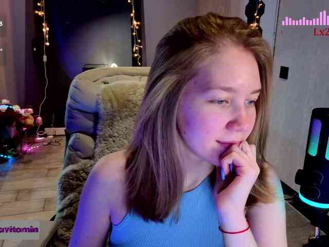 online chatroom Vita-min-4ik