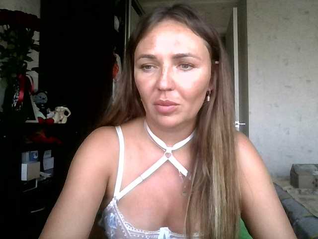 CuteFngelina live cam on BongaCams