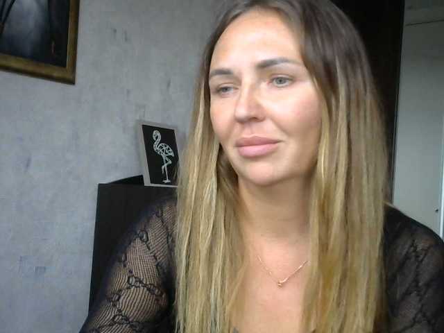 CuteFngelina live cam on BongaCams