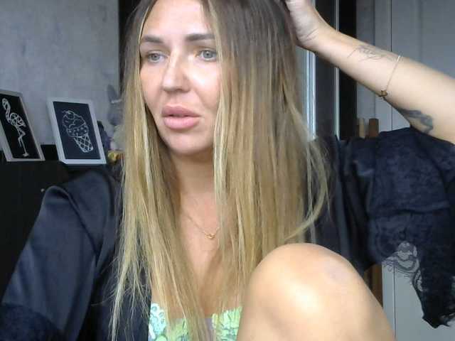 CuteFngelina live cam on BongaCams