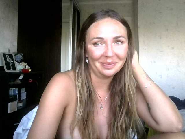 CuteAngelina live webcam show